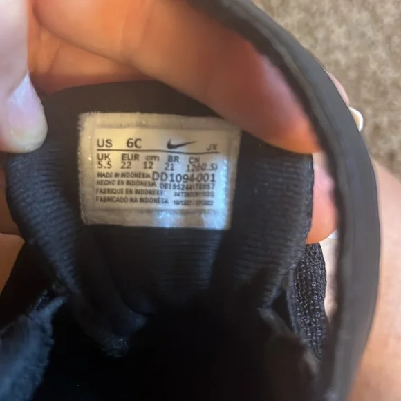 Toddler Nikes - Picture 6 of 6